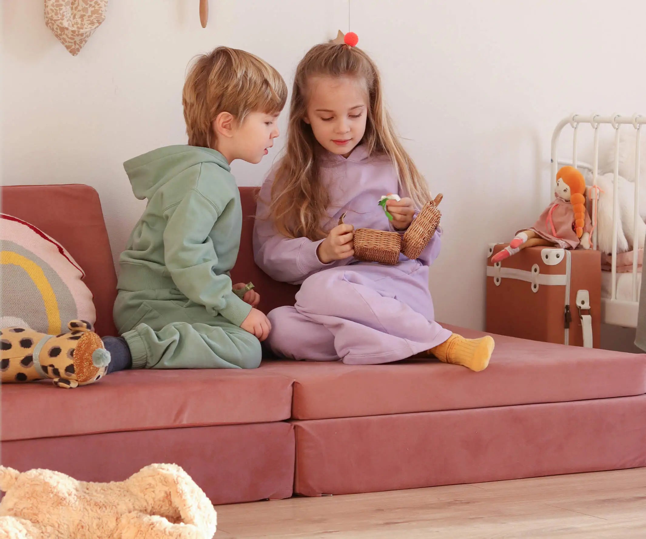 Canapé-lit ou mobilier classique pour chambre d'enfant